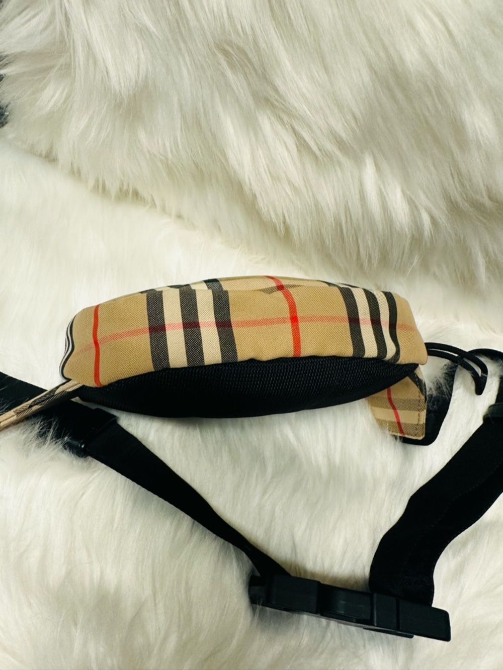 Burberry Classic Nova Check Tan and Black Belt Bag - Picture 15 of 17